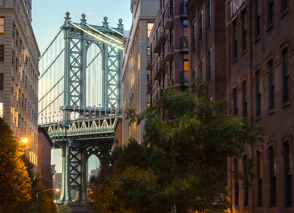 Manhattan bridge