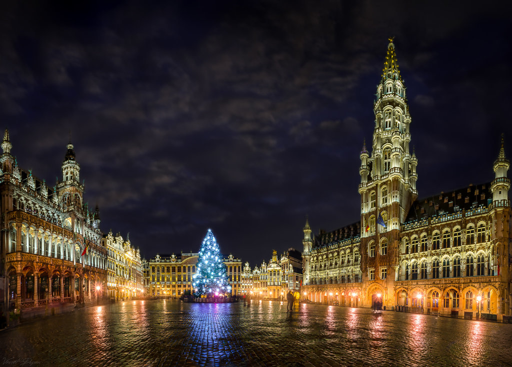 Christmas tree in Grand-Place, Brussels